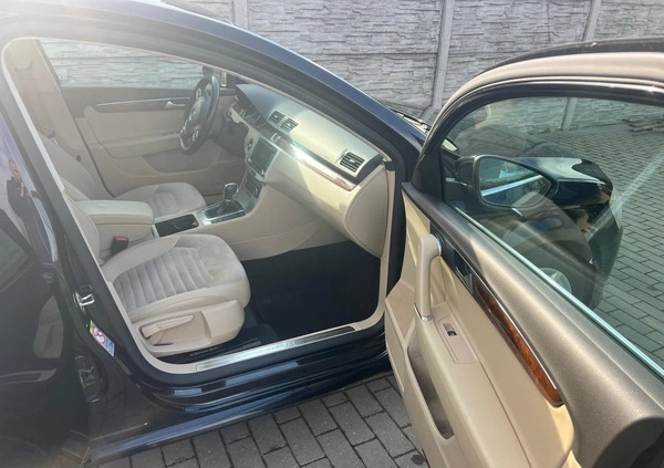 Volkswagen Passat cena 35000 przebieg: 196000, rok produkcji 2011 z Babimost małe 232